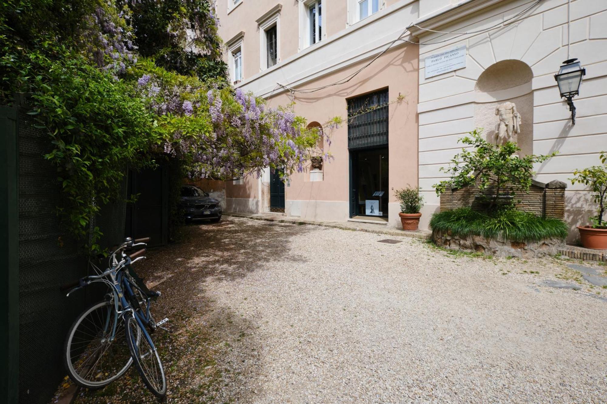 Mb Suites Margutta Roma Esterno foto